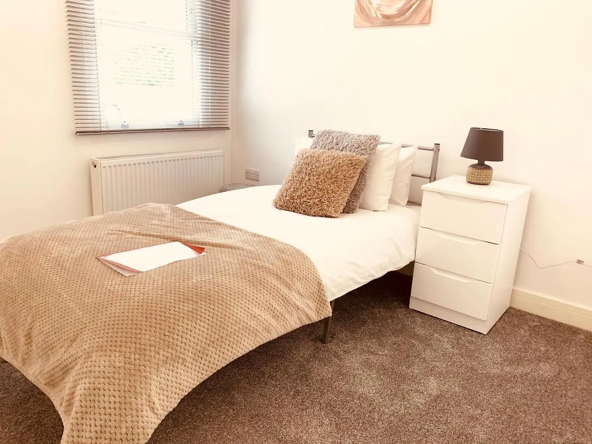 Elthorne Luxury Apartments - Uxbridge United Kingdom