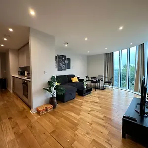 Uxbridge Apartment Uxbridge